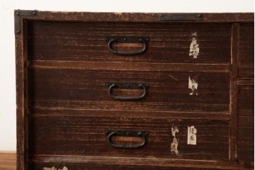 アンティーク家具　和製アンティーク　明治期　桐材　遠い昔を感じさせる味わい深い小引き出し(卓上収納)(R-038859)