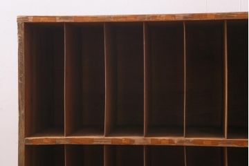 レトロ家具　昭和中期　素朴な木の風合いがレトロな収納棚(棚、オープンラック)(R-038861)