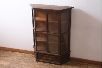 アンティーク家具　大正ロマン　前面栗材　レア!　縦型台形のガラスケース(ショーケース、陳列棚)(R-038864)