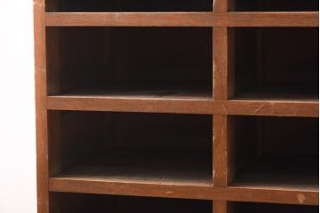 レトロ家具　昭和レトロ　素朴な雰囲気が懐かしさ感じる収納棚(飾り棚、オープンラック、下駄箱)(R-038867)