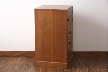 アンティーク家具　昭和レトロ　ナチュラルや北欧スタイルともあわせやすいサイドチェスト(収納棚、キャビネット、引き出し)(R-038868)