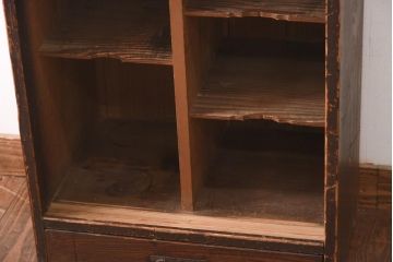 アンティーク家具　明治大正期　引き出し付き　小振りな収納棚(戸棚、キャビネット)(R-038869)