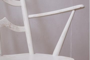 ヴィンテージ家具　イギリスビンテージ　ERCOL(アーコール)　アンティークペイント　希少!洗練された佇まいのラダーバックアームチェア(ダイニングチェア、椅子)(R-038870)