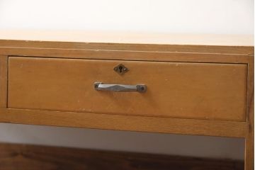 アンティーク家具　柔らかな色合いが魅力の引き出し付き文机(座机)(R-038875)