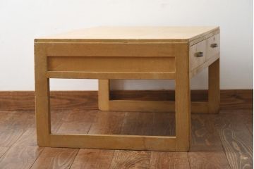 アンティーク家具　柔らかな色合いが魅力の引き出し付き文机(座机)(R-038875)