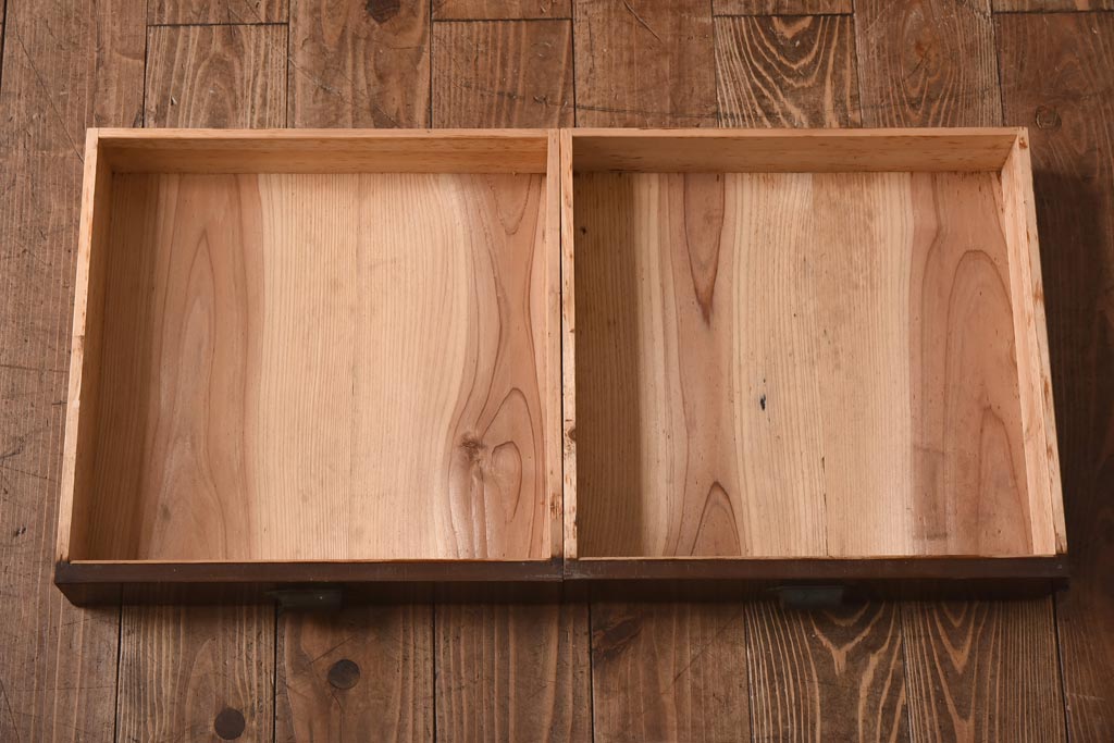 アンティーク家具　和製アンティーク　松竹梅　透かし彫りが風情あふれる下駄箱(収納棚、戸棚、キャビネット)(R-038877)