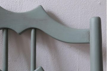 ペイント家具　イギリスビンテージ　ERCOL(アーコール)　希少!淡いカラーが優しげな雰囲気のラダーバックアームチェア(ダイニングチェア、椅子)(R-038880)