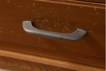 アンティーク家具　昭和レトロ家具　懐かしさ感じる重ねガラス戸棚(キャビネット、収納棚)(R-038881)
