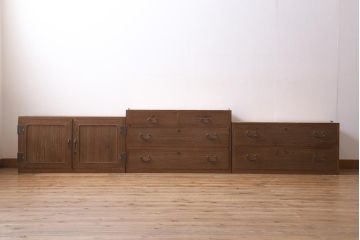 アンティーク家具　レトロな和の雰囲気漂う重ねタンス(和タンス、衣装箪笥)(R-038882)