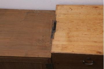 アンティーク家具　レトロな和の雰囲気漂う重ねタンス(和タンス、衣装箪笥)(R-038882)