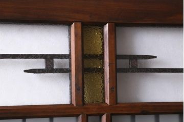 アンティーク建具　和製アンティーク　昭和初期　当時物色ガラス入り!格子のデザインが目を引くガラス戸2枚セット(建具、引き戸)(R-038884)