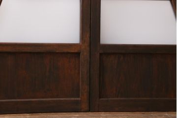 アンティーク建具　和製アンティーク　昭和初期　当時物色ガラス入り!格子のデザインが目を引くガラス戸2枚セット(建具、引き戸)(R-038884)
