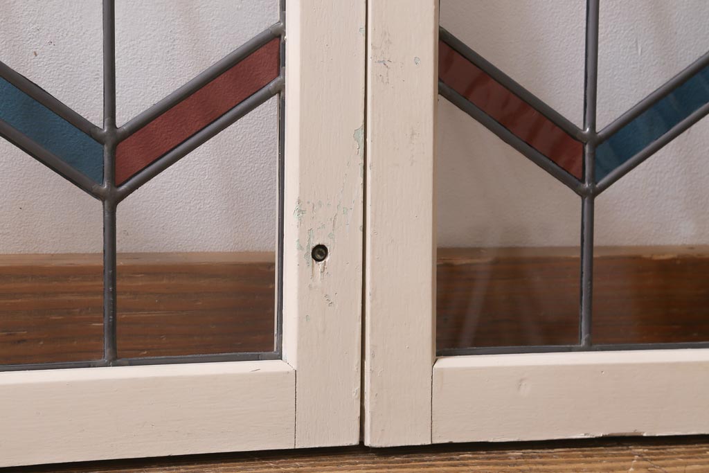 アンティーク建具　古建具リメイク　オリジナルペイント　赤と青のジグザク模様が目を引くガラス戸2枚セット(窓、建具)(R-038888)