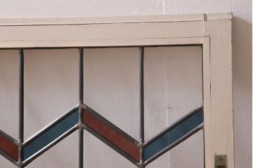 アンティーク建具　古建具リメイク　オリジナルペイント　赤と青のジグザク模様が目を引くガラス戸2枚セット(窓、建具)(R-038888)