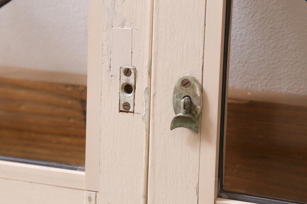 アンティーク建具　古建具リメイク　オリジナルペイント　赤と青のジグザク模様が目を引くガラス戸2枚セット(窓、建具)(R-038888)