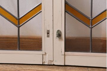 アンティーク建具　古建具リメイク　オリジナルペイント　黄色のジグザク模様が目を引くガラス戸2枚セット(窓、建具)(R-038889)