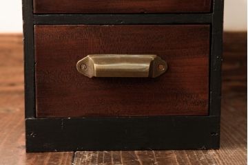 アンティーク家具　昭和レトロ　落ち着きのあるグリーンのペイントが素敵な小引き出し(小物収納)(R-038892)