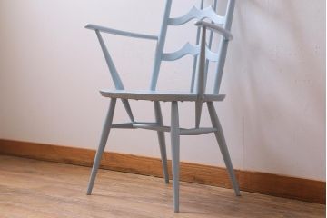 ヴィンテージ家具　イギリスビンテージ　ERCOL(アーコール)　アンティークペイント　希少!洗練された佇まいのラダーバックアームチェア(ダイニングチェア、椅子)(R-038909)