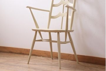 ヴィンテージ家具　イギリスビンテージ　ERCOL(アーコール)　アンティークペイント　希少!洗練された佇まいのラダーバックアームチェア(ダイニングチェア、椅子)(R-038911)