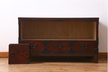 当店リメイク家具　岩谷堂箪笥　花型金具　和モダンなローボード(戸棚、テレビ台)(R-038920)