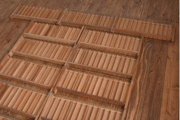 アンティーク家具　昭和中期　カネボウ　レトロな雰囲気漂う刺しゅう糸ケース(引き出し、収納棚)(R-038922)