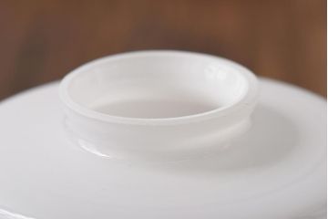 レトロ照明　シンプルで馴染みやすい昭和レトロの筒型吊り下げ照明(シェード、天井照明、ペンダントライト)(R-038974)