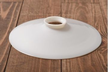 レトロ照明　戦前　昔懐かしい平笠シェードのペンダントライト(吊り下げ照明、天井照明、シェード)(R-038975)