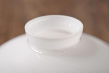 レトロ照明　昭和レトロ　丸い形とつるりとした質感が可愛らしいペンダントライト(天井照明、吊り下げ照明、電笠、シェード)(R-038977)