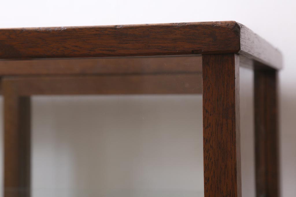 アンティーク家具　和製アンティーク　年月を重ねた木の風合いが魅力のガラスケース(ショーケース、陳列棚)(R-038980)