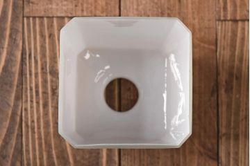 レトロ照明　マットな質感と四角いフォルムがおしゃれなペンダントライト(天井照明、吊り下げ照明、シェード)(R-038983)