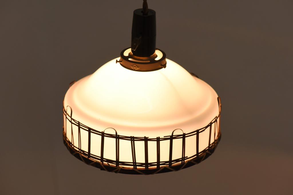 アンティーク照明　昭和レトロ　竹細工が情緒あるペンダントライト(シェード、天井照明、吊り下げ照明)(R-038986)