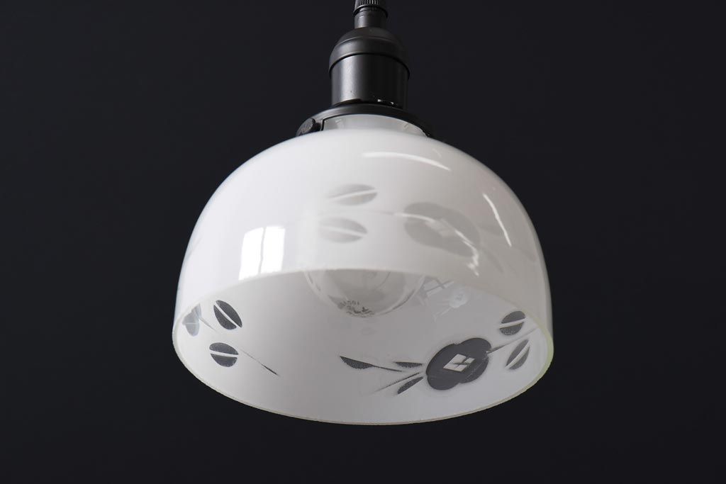 アンティーク照明　昭和レトロ　コロンと丸いフォルムが愛らしい切子のペンダントライト(天井照明、吊り下げ照明、シェード)(R-038988)