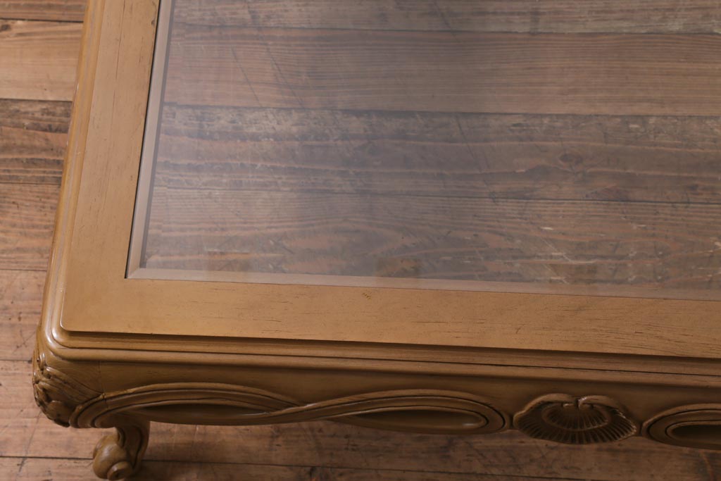 中古　輸入家具　ガラス天板　優美で上品な雰囲気が魅力的なセンターテーブル(コーヒーテーブル、カクテルテーブル、リビングテーブル)(R-038991)