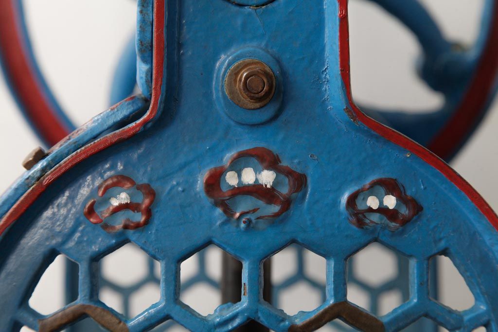 アンティーク雑貨　レトロ雑貨　三晃　手動式かき氷機(手回し、ディスプレイ)(R-038996)