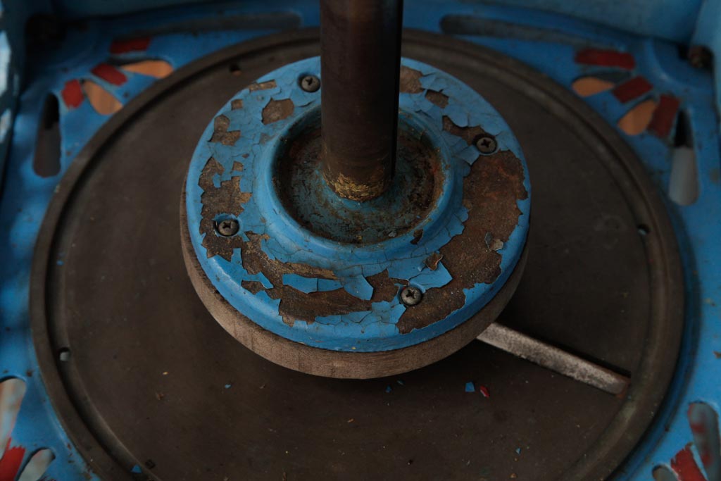 アンティーク雑貨　レトロ雑貨　三晃　手動式かき氷機(手回し、ディスプレイ)(R-038996)