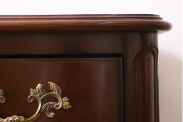 中古　アメリカ製　センチュリー社(CENTURY)　トラディショナルなデザインのチェスト(引き出し)(定価約90万円)(R-039002)