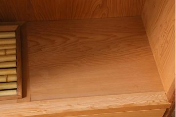 中古　民芸家具　網代引戸　杉材・桜皮　優雅な和の時間を演出する置水屋(茶水屋、茶道具、戸棚)(R-039004)
