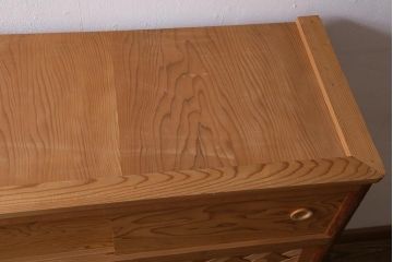 中古　民芸家具　網代引戸　杉材・桜皮　優雅な和の時間を演出する置水屋(茶水屋、茶道具、戸棚)(R-039004)