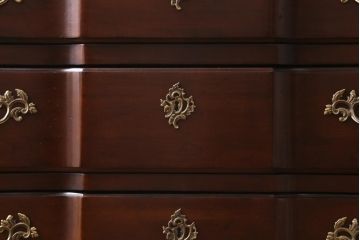 中古　アメリカ製　センチュリー社(CENTURY)　トラディショナルなデザインのチェスト(引き出し)(定価約90万円)(R-039007)