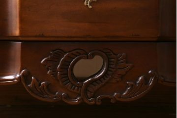 中古　アメリカ製　センチュリー社(CENTURY)　トラディショナルなデザインのチェスト(引き出し)(定価約90万円)(R-039007)