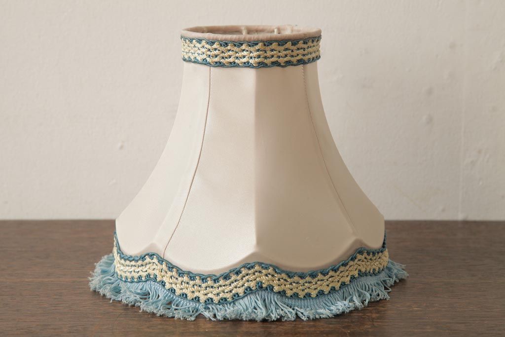 ヴィンテージ照明　フランスビンテージ　エレガントな佇まいが素敵なテーブルランプ(卓上ランプ、スタンドライト)(R-039009)