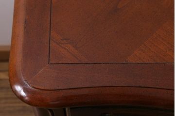 中古　アメリカ製　センチュリー(CENTURY)　クラシカルなデザインが高級感漂うチェスト(ドレッサー、引き出し)(定価約140万円)(R-039012)