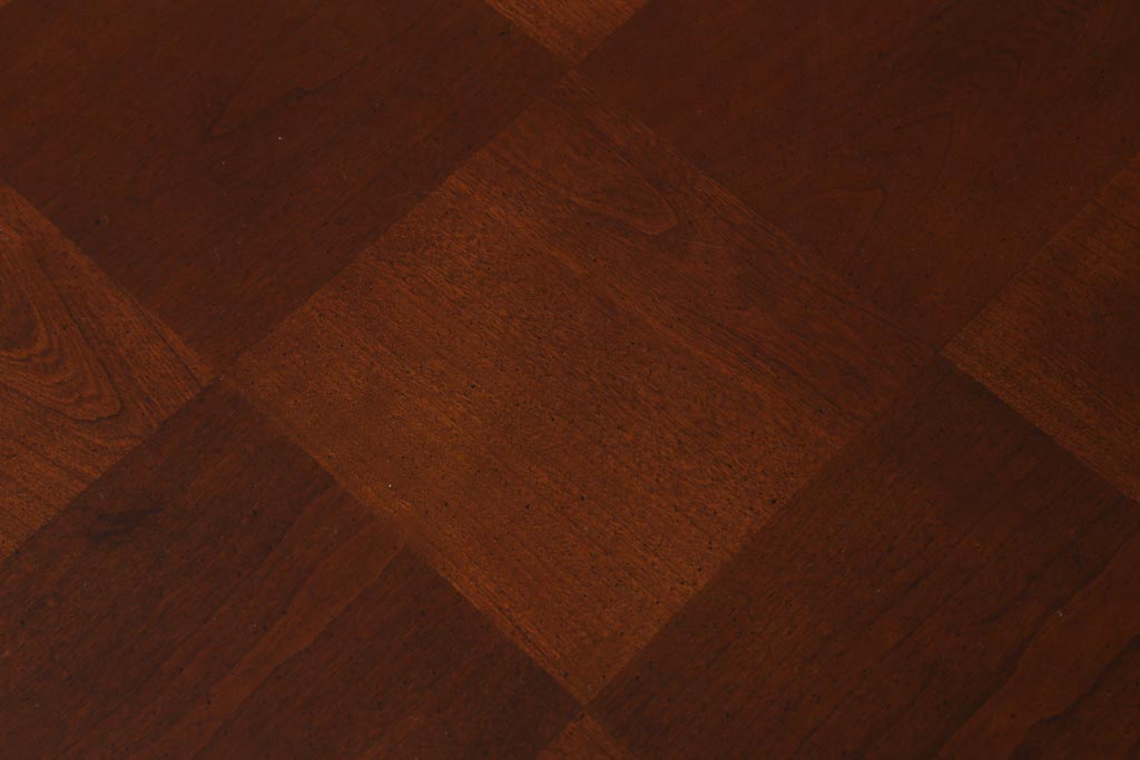 中古　アメリカ製　センチュリー(CENTURY)　クラシカルなデザインが高級感漂うチェスト(ドレッサー、引き出し)(定価約140万円)(R-039012)