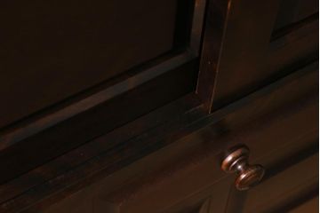 中古　リメイク　北海道民芸家具　洗練された佇まいのサイドボード(収納棚、戸棚)(R-039015)