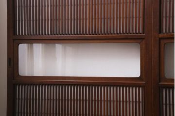 アンティーク家具　和製アンティーク　昭和初期　腰板ケヤキ材　裏障子付き!味わい深い雰囲気ただよう格子戸4枚セット(引き戸、建具)(R-039016)