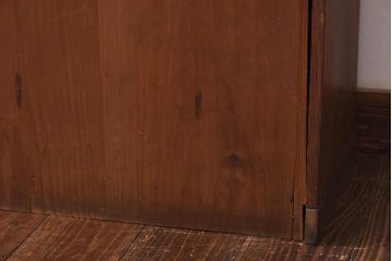 アンティーク家具　和製アンティーク　昭和初期　前面ケヤキ材　ダイナミックな木目が魅力の戸棚(茶棚、収納棚、キャビネット)(R-039017)