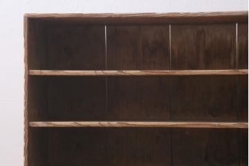 アンティーク家具　昭和初期　古い木の質感が味わい深いシンプルな収納棚(オープンラック、下駄箱)(R-039026)