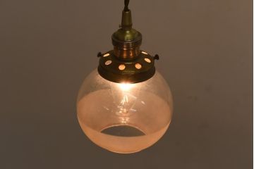 アンティーク照明　和製アンティーク　大正昭和初期　丸い形が愛らしいペンダントライト(吊り下げ照明)(R-039030)