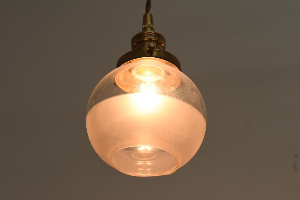 アンティーク照明　和製アンティーク　大正昭和初期　丸い形が愛らしいペンダントライト(吊り下げ照明)(R-039030)