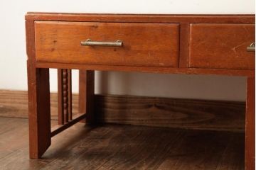 アンティーク家具　昭和中期　レトロな佇まいが可愛らしい片袖デスク(座机、在宅ワーク、在宅用文机)(R-039033)